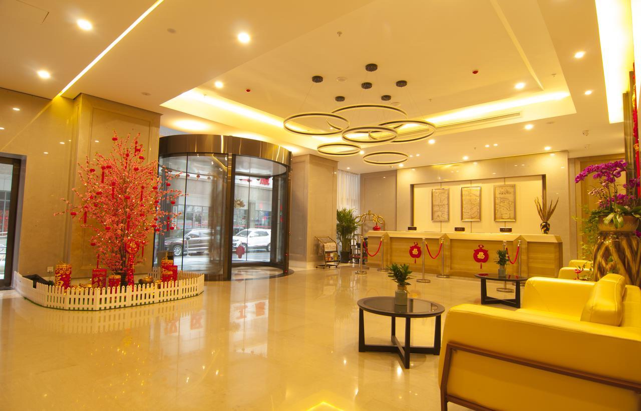 Home Plus Suite Hotel And Apartment Ухань Екстер'єр фото