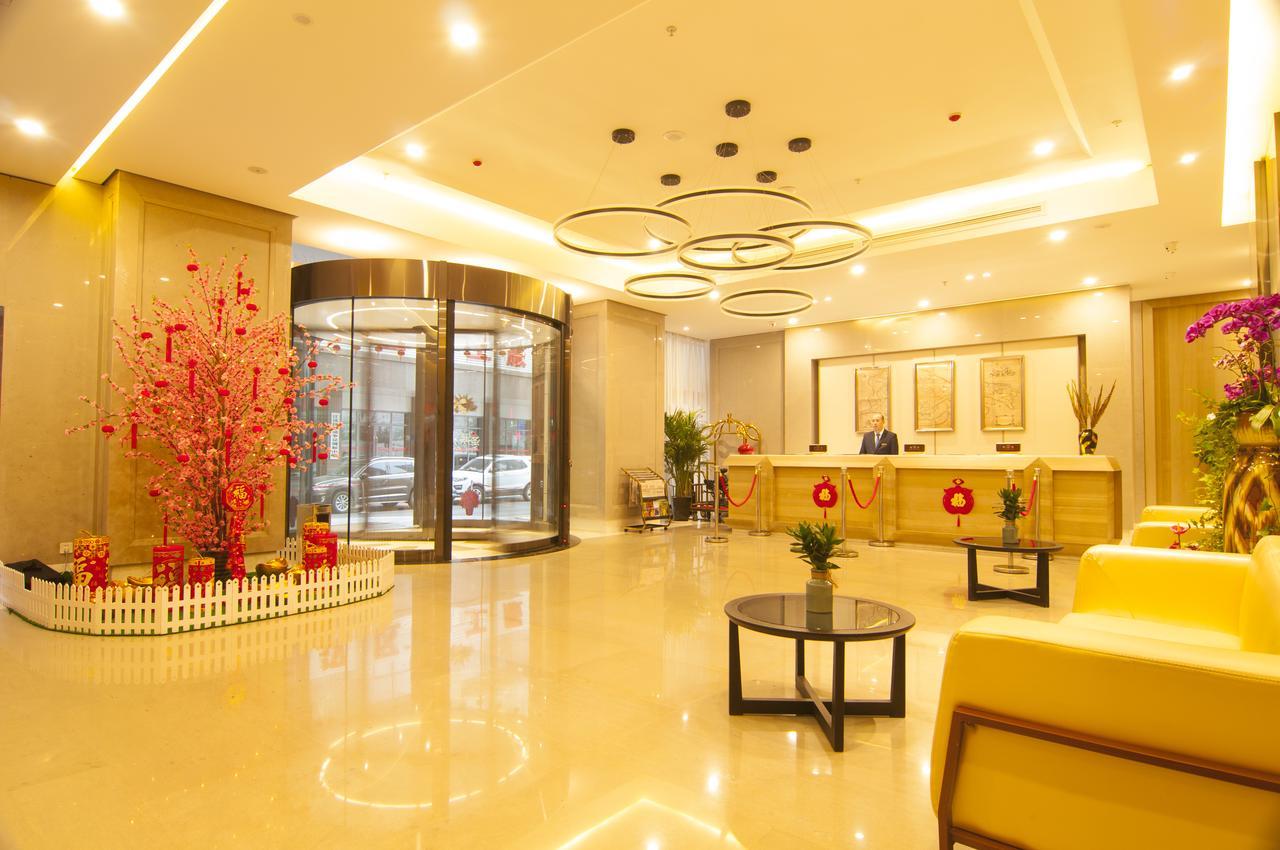 Home Plus Suite Hotel And Apartment Ухань Екстер'єр фото