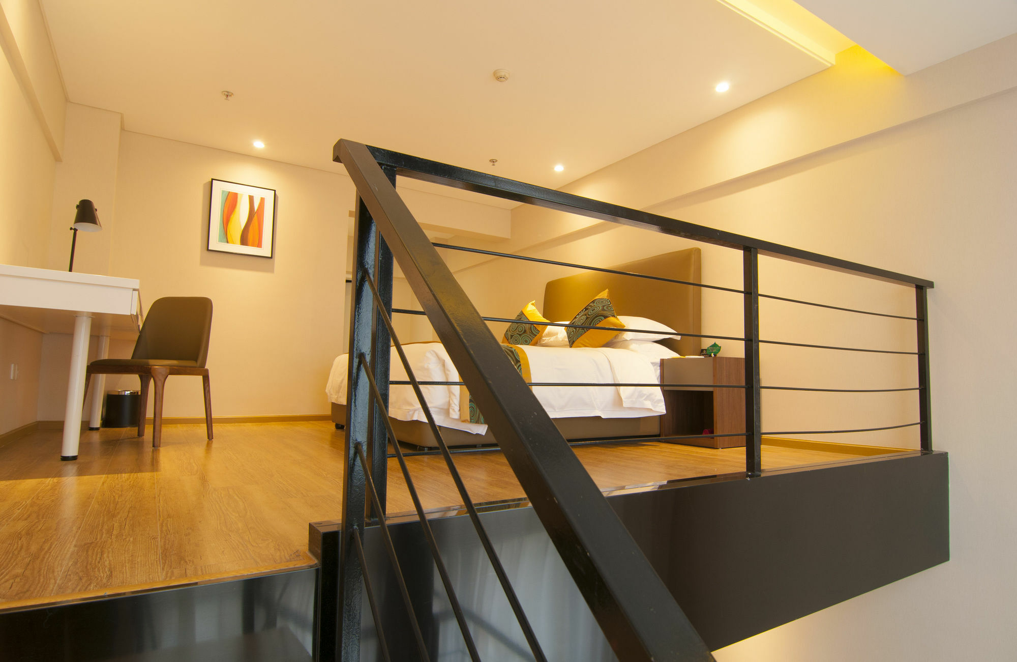Home Plus Suite Hotel And Apartment Ухань Екстер'єр фото